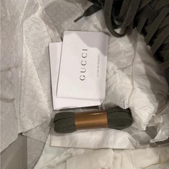 Authentic Gucci Men's Olive Lace-Up Shoes Size 8.0 - Picture 14 of 16